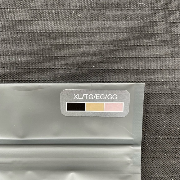 Womens UnderArmour 3 pair of Hipsters XL (new) - Picture 2 of 2